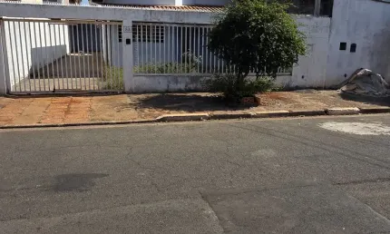Casa com 3 quartos à venda na Rua Célia Aparecida Gianpaul Andre, 53, Betel, Paulínia
