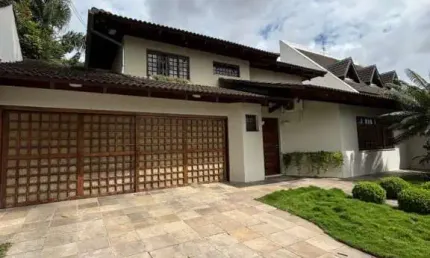 Residência com 4 quartos  à venda, 348.00 m2 por R$2200000.00  - Jardim Das Americas - Curitiba/PR