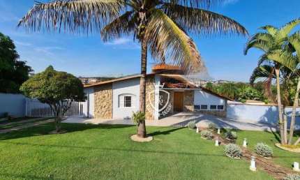 Casa à venda, 260 m² por R$ 1.200.000,00 - Condomínio Village Haras São Luiz - Salto/SP