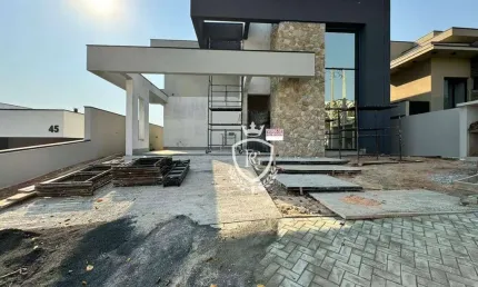 Casa com 3 dormitórios à venda, 220 m² por R$ 2.200.000,00 - Condominio Portal dos Bandeirantes - Salto/SP