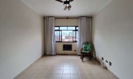 APARTAMENTO NO MARAPÉ, 114M², 2 QUARTOS, 2 BANHEIROS, VAGA DE GARAGEM DEMARCADA