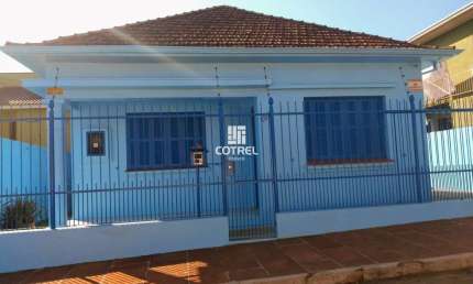 Casa 3 dormitórios á venda no Bairro Nsª Srª Perpetuo