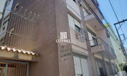 Apartamento central 2 dormitórios e 2 vagas de garagem localizado na cidade de S