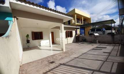 Casa 2 dormitórios e 1 vaga de garagem no Bairro Parque Pinheiro Machado localiz