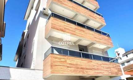 Cobertura 3 dormitórios sendo 1 suíte e 2 vagas de garagem no Bairro Camobi loca