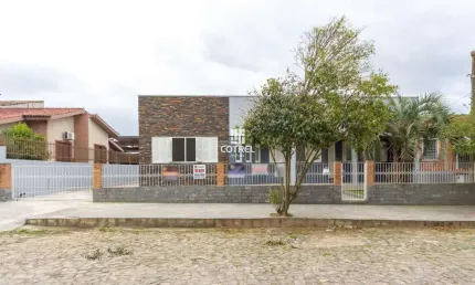 Casa 3 dormitórios sendo 3 suítes e 4 vagas de garagem no Jardim Lindoia no Bair