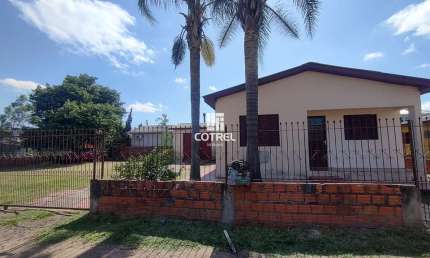 Casa 3 dormitórios 1 vaga de garagem localizada no Bairro Juscelino Kubitscheck