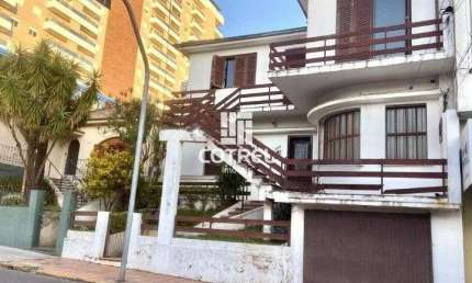 Casa 3 dormitórios 1 suíte 1 vaga de garagem no Bairro Centro na cidade de Santa