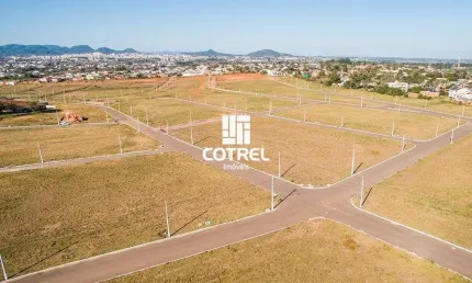 Terreno para venda Residencial Alberto Schons com 315m² situado no Bairro Pinhei