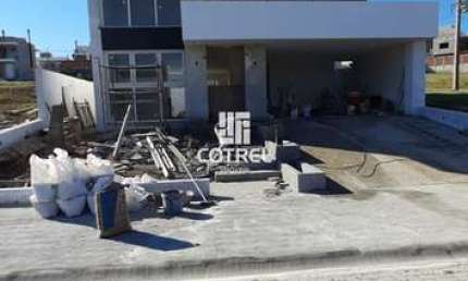 Casa para venda no condomínio fechado Real Park com 3 dormitórios 1 sendo suíte,
