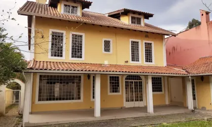 Casa Alto padrão com 4 dormitórios localizado no Bairro São José na cidade de Sa