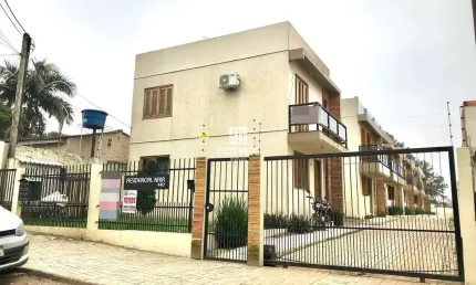 Casa 3 dormitórios sendo 1 suíte e 2 vagas de garagem no Bairro Diácono João Lui