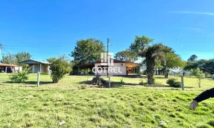 Encanta-se com está linda Chácara para venda situada na Estrada para Pedreira em