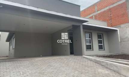 Casa com 3 dormitórios localizado no bairro Camobi na Cidade de Santa Maria -RS