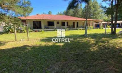 Maravilhosa casa residencial semimobiliada à venda no bairro Diácono João Luiz P