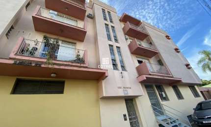 Apartamento no Edifício Premier com 2 dormitórios, 1 vaga de garagem situado no