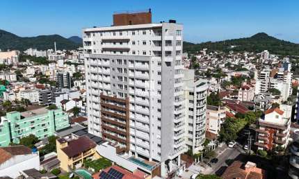 Apartamento para venda com 3 dormitórios sendo suíte, 2 vagas de garagem situado