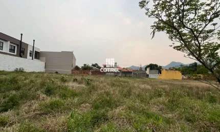 Terreno 14 x 30 para venda situado no Bairro Camobi na cidade de Santa Maria/RS.