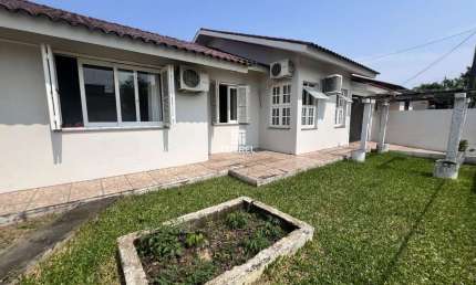 Casa para venda com 3 dormitórios, suíte e 3 vagas de garagem no Novo Horizonte