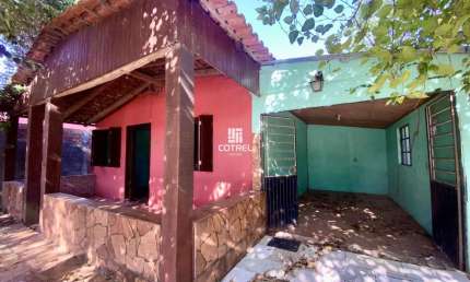 Casa para venda e locação 2 dormitórios, 2 vaga de garagem situado no Bairro Cam