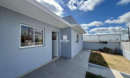 Casa para venda 2 dormitórios sendo 1 suíte, 2 vagas de garagem situada no Resid
