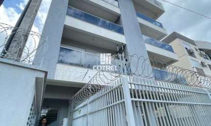 Apartamento para venda com 1 dormitório e garagem no centro de Camobi.