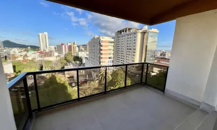 Fantástica cobertura situada a Av. Presidente Vargas em frente ao Hospital
