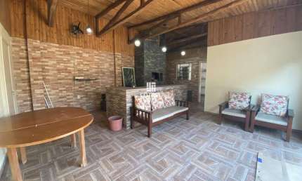Excelente casa para locação no Bairro Dom Antônio Reis.