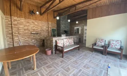 Excelente casa para locação no Bairro Dom Antônio Reis.