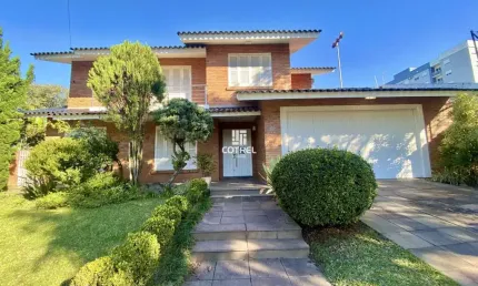 Casa em Condomínio para Locação e Venda 595m², 2 suítes com banheira e 2 vagas d