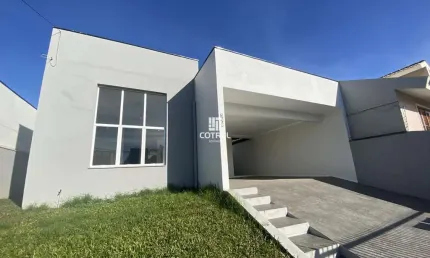 Casa para locação e venda 3 dormitórios e 2 vagas de garagem, situado no bairro
