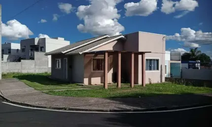 Casa com 3 quartos para alugar na 13b Scussiato Res 01 - Rua Catarina Scussiato, 88, Zona Rural, Videira