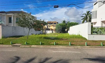 Terreno à venda na Avenida Doutor Geraldo de Melo Ourivio, Camboinhas, Niterói