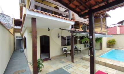 Casa com 4 quartos à venda na Hugo Gonçalves, Colubande, São Gonçalo