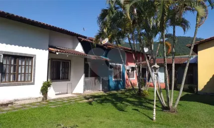 Casa com 2 quartos à venda na Pilsen, Serra Grande, Niterói
