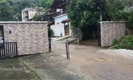 Terreno à venda na José Pinheiro Lucas, Maria Paula, São Gonçalo