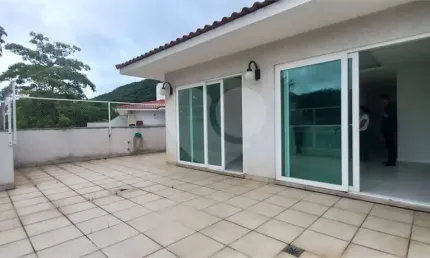 Cobertura com 3 quartos à venda na Dos Pavões, Itaipu, Niterói