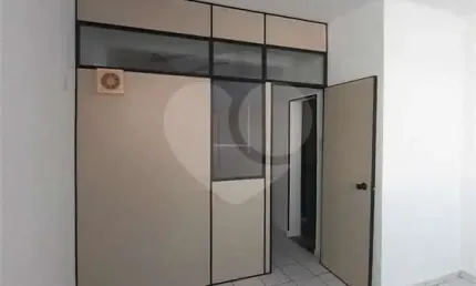 Sala comercial à venda na Avenida Ernani do Amaral Peixoto, Centro, Niterói