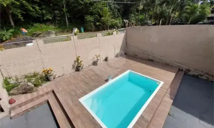 Casa em condomínio fechado com 4 quartos à venda na Estrada Francisco da Cruz Nunes, Itaipu, Niterói