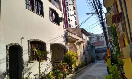 Casa com 5 quartos à venda na Rua Presidente João Pessoa, Icaraí, Niterói
