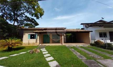 Condomínio com 3 quartos à venda em Várzea Das Moças - RJ