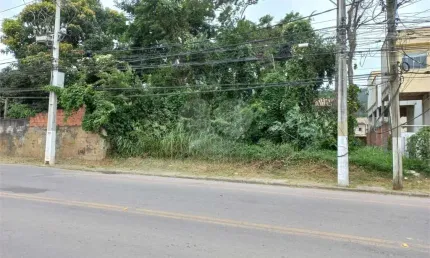Terreno à venda na Avenida Irene Lopes Sodré, Itaipu, Niterói
