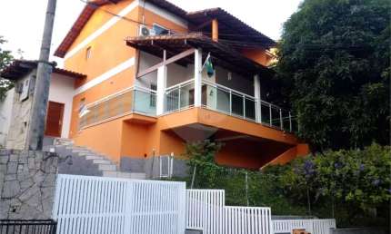 Casa em condomínio fechado com 4 quartos à venda na Estrada Washington Luís, Sapê, Niterói