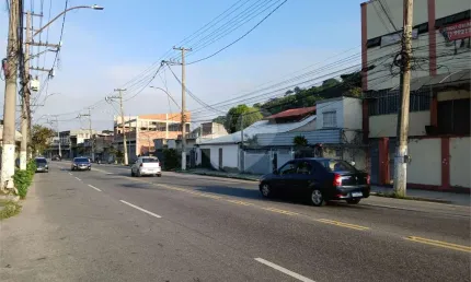 Prédio à venda na Rua Doutor Porciúncula, Venda da Cruz, São Gonçalo