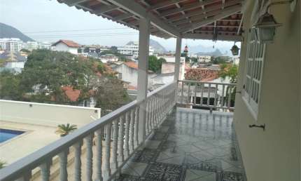 Casa com 4 quartos à venda na Rua Coronel Américo Froes, São Francisco, Niterói