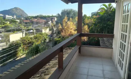 Casa em condomínio fechado com 4 quartos à venda na Rua Amadeu Gomes, Sapê, Niterói