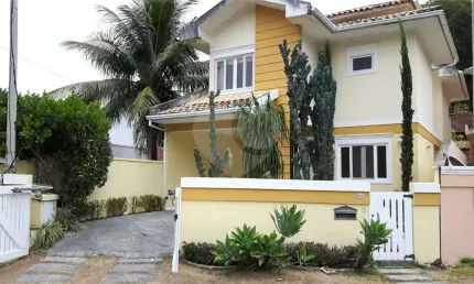 Casa com 3 quartos à venda na Rua Jornalista Carlos Vilhena, Piratininga, Niterói