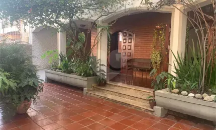 Casa com 7 quartos à venda na Rua Newton Prado, Santa Rosa, Niterói