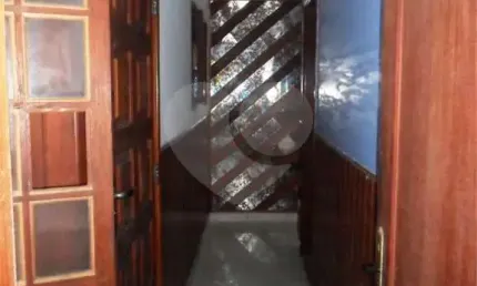 Casa de vila com 6 quartos à venda em Santa Rosa - RJ