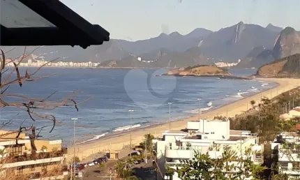 Casa com 4 quartos à venda na Rua Pedro Tavares Dias Pessoa, Piratininga, Niterói